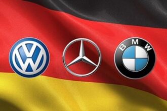 Criza industriei auto germane BMW Mercedes și Volkswagen sub presiunea competitivă a Chinei